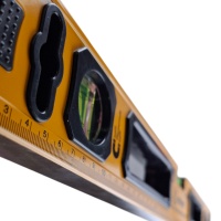 уровень строительный 60  см магнитный, противоударный, "maximum" mx 18402 оптом